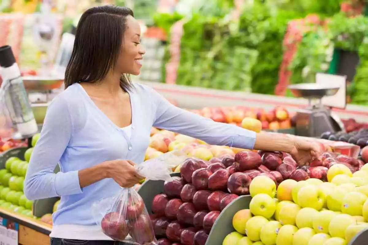 Woman with epilepsy overcoming anxiety about seizures to go grocery shopping.
